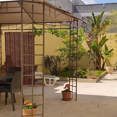 La Casetta Col Cortile Lecce Exterior photo