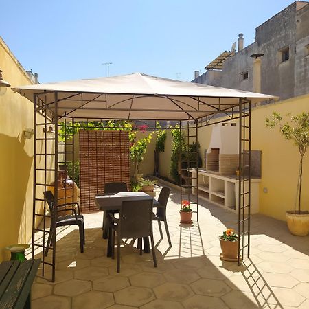 La Casetta Col Cortile Lecce Exterior photo